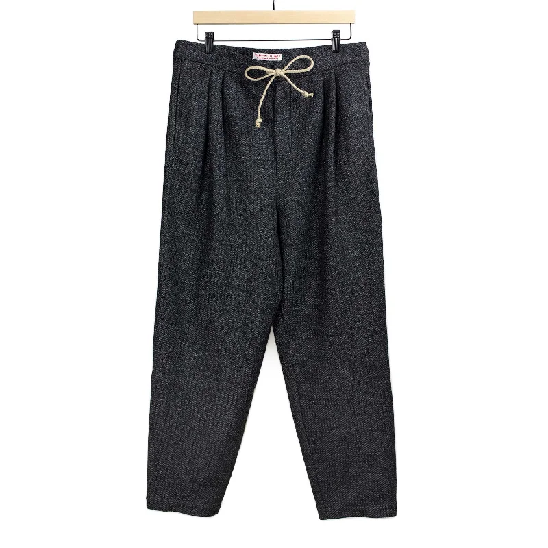 Sporty casual pants-Pleated drawstring trousers in charcoal and grey jacquard deadstock vintage wool